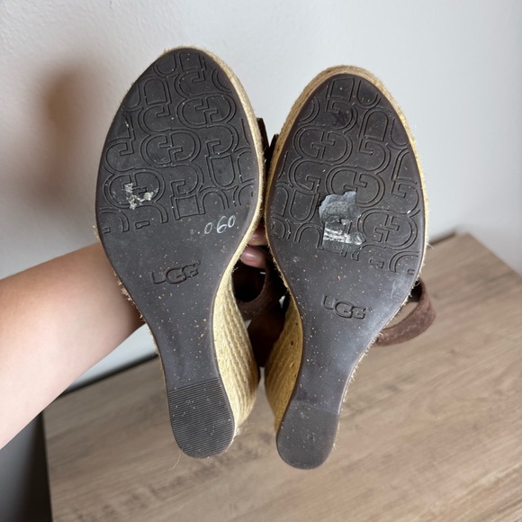 UGG Lauri Chocolate Suede Espadrille Wedges Size 8 Brown - Picture 9 of 9